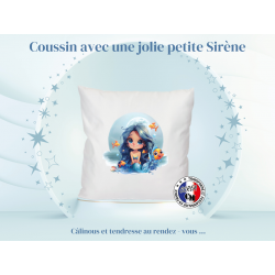 Coussin avec une jolie petite Sirène dans la mer